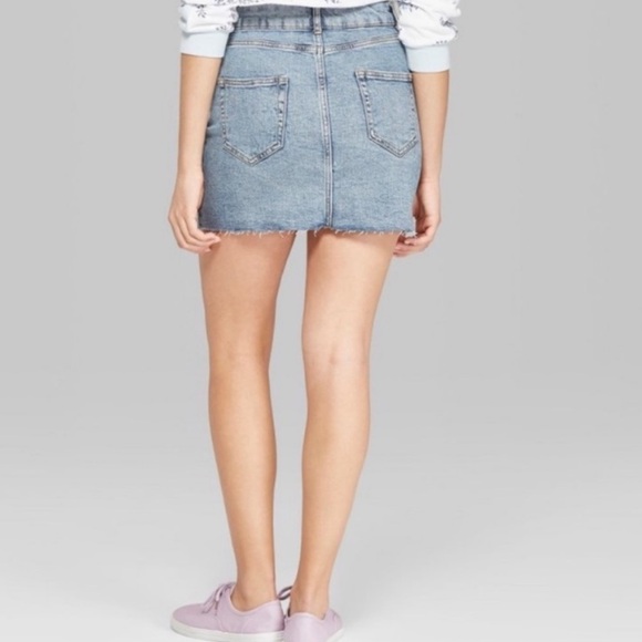 Denim Mini Skirt NWOT, Distressed, Acid Wash, Size 8 - Picture 12 of 12